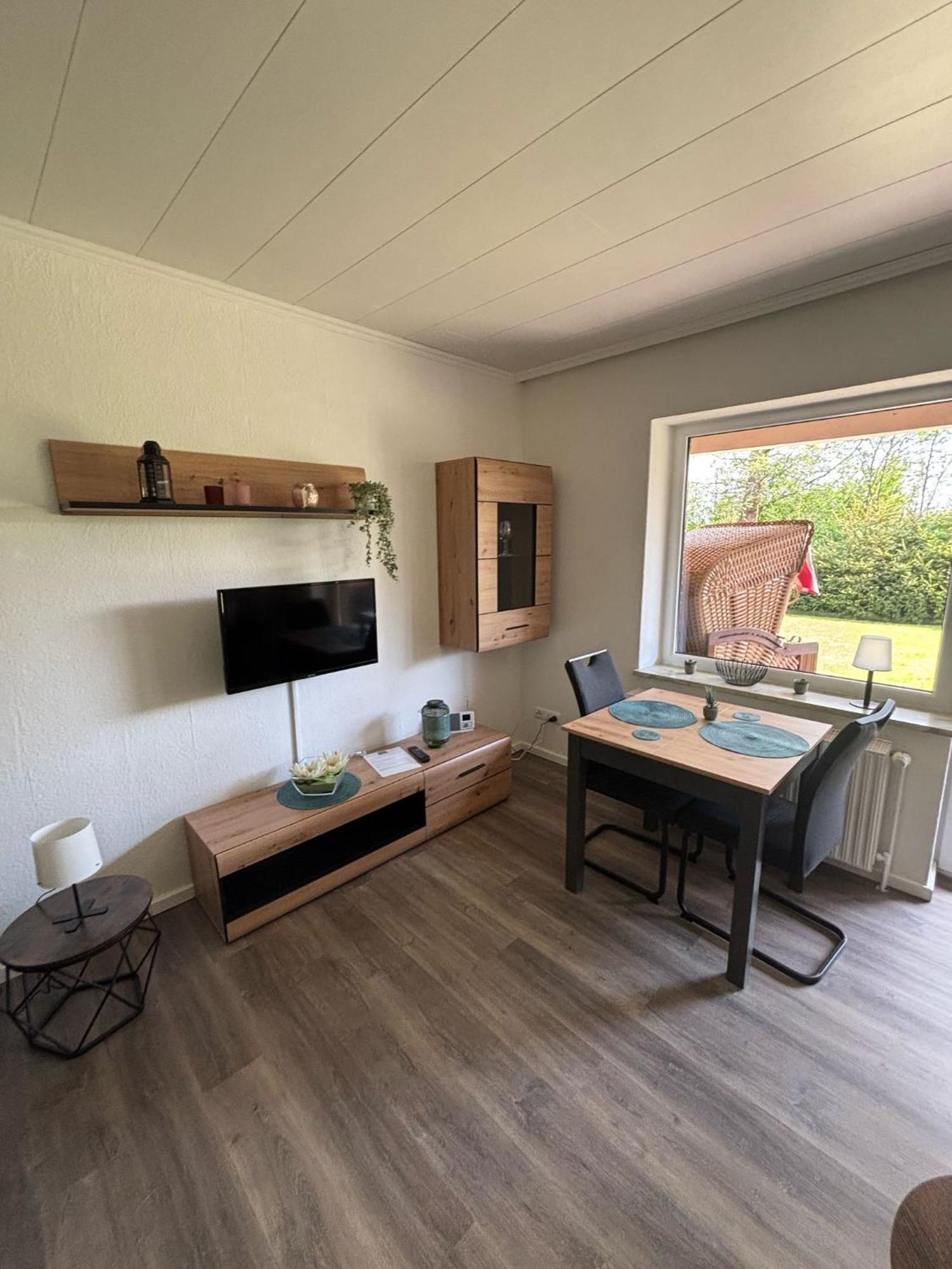 Haus Heinke Am Deich - Friedrichskoog Apartment Екстериор снимка